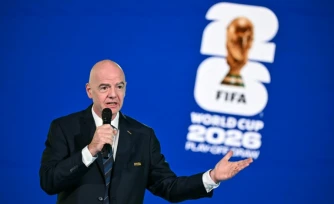 Le président de la Fifa Gianni Infantino lors du tirage au sort des barrages pour la Coupe du monde 2026 aux Etats-Unis, au Canada et au Mexique, à Zurich le 20 novembre 2025