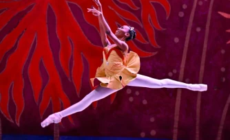 La danseuse classique Laura Kamila Rojas, lors d'une représentation du Ballet national de Cuba, à La Havane, le 8 mai 2026