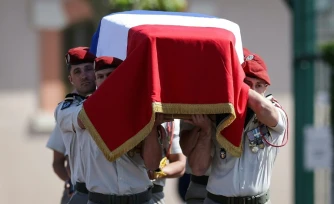 Hommage national au sergent-chef Florian Montorio, le 23 avril 2026 à Montauban (Tarn-et-Garonne). Ce casque   bleu a été tué le 18 avril dans une embuscade au Sud-Liban