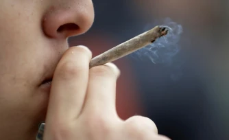 Les usagers de drogue confrontés au confinement se débrouillent comme ils peuvent