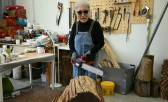 La sculptrice sud-coréenne Kim Yun Shin, le 4 mars 2026 dans son atelier à Paju, dans le nord du pays 
