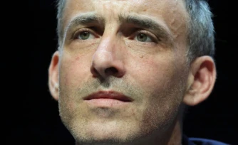L'eurodéputé Raphaël Glucksmann lors d'un débat à Montrouge, près de Paris, le 22 juin 2026