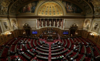 Vue de l'Assemblée nationale en séance, le 27 novembre 2025 à Paris