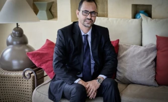 Le porte-parole du front de libération de l'Azawad (FLA), Mohamed Elmaouloud Ramadane, le 29 avril 2026 à Paris