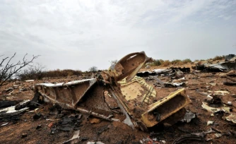 Des débris de l'avion d'Air Algérie, le 26 juillet 2014, dans la région de Gossi, au Mali