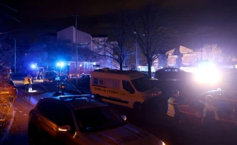 Les secours en intervention sur les lieux de l'explosion, le 15 décembre 2025 à Trévoux