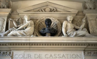 Près de trois ans après la mort du jeune Nahel Merzouk à Nanterre, la Cour de cassation a annulé la requalification des faits en violences pour le policier auteur du tir