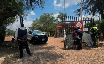 Un véhicule de patrouille de police sur le site archéologique de Teotihuacan après une fusillade survenue à Teotihuacan, dans l'État de Mexico, le 20 avril 2026