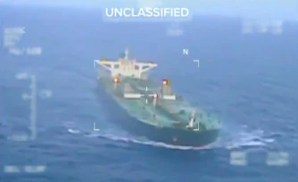 Image d'un pétrolier saisi par les Etats-Unis la ministre américaine de la Sécurité intérieure, Kristi Noem le 20 décembre 2025