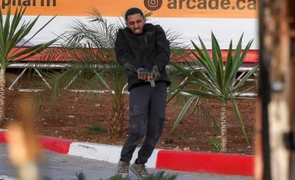 Un des deux assaillants palestiniens armés durant une fusillade avec des soldats israéliens près de Hébron, qui a fait cinq blessés, en Cisjordanie occupée, le 23 octobre 2026