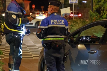 controle routier par la police nationale à saint-andré