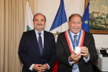 L'ambassadeur de France au Mozambique accueilli à Saint-Pierre