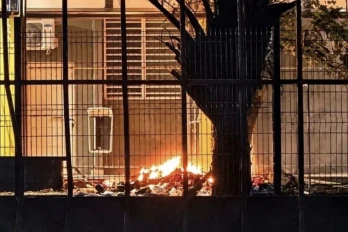 Nuit sous tension : incendie au lycée Patu de Rosemont et plusieurs feux de poubelles allumés cette nuit