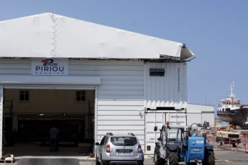 Le Port : incendie dans un entrepôt de réparation de bateau, l'entreprise s'organise pour reprendre ses activités