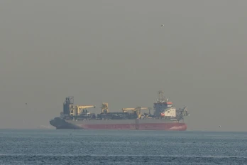 Un pétrolier au large de Dubai, le 1er mars 2026