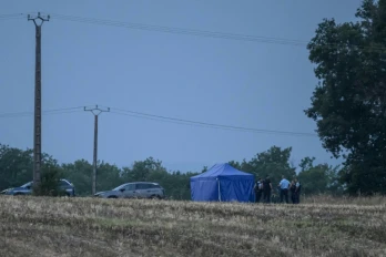 Des gendarmes sur le site où des recherches sont menées pour retrouver le corps de Delphine Aussaguel, disparue en France en décembre 2020, à Villeneuve-sur-Vère, le 16 juillet 2026 dans le Tarn