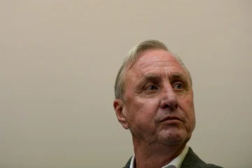 L'ancien footballeur néerlandais Johan Cruyff en conférence de presse, le 19 novembre 2015 à Barcelone 