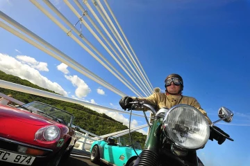 Tour de l\'île historique