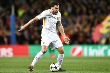 Le milieu de terrain néerlandais de l'AS Rome Kevin Strootman en quart de finale aller de la Ligue des champions à Barcelone, le 4 avril 2018 au Camp Nou  
