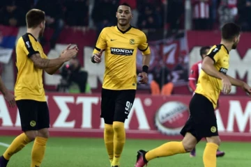 Guillaume Hoarau, sous le maillot des Young Boys de Bern lors d'un match de Ligue Europa le 24 novembre 2016