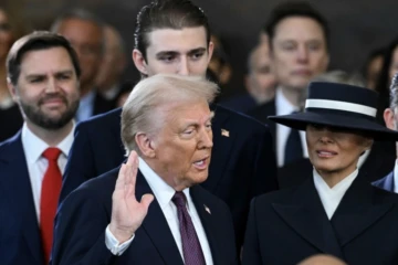 Trump, dans un élan nationaliste, promet un "âge d'or" américain 