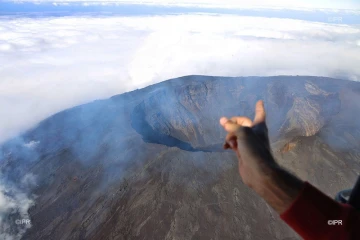 volcan, Piton de la Fournaise, nouvelles fissures, survol, 20 mars 2019, lave, éruption 