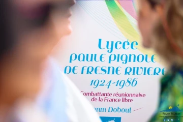 Lycée Trois Bassins Baptisé Paule Pignolet de Fresne Rivière