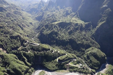 Route de Cilaos fermée vue du ciel