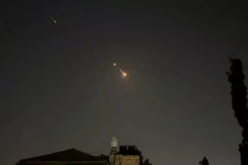 L'Iran lance plus de 200 drones et missiles contre Israël,