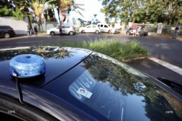 opération des forces de l'ordre aux Camélias