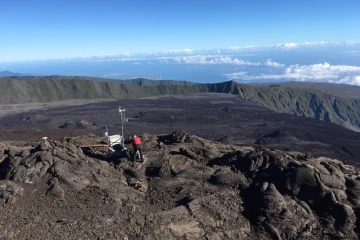 Observatoire volcanologique du Piton de la Fournaise