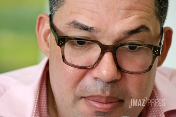 mathieu hoarau , maire de l'etang sale 