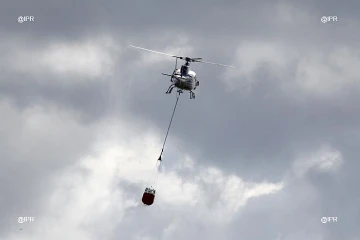 hélicoptère bombardier d\'eau