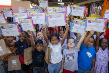 Saint-Denis : des diplômes pour plus de 80 écoliers en natation et en anglais 