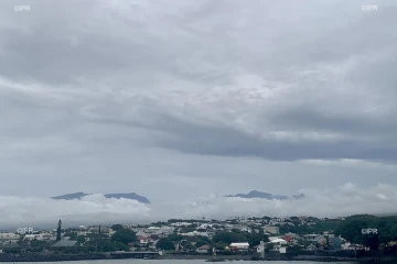 nuages, grisaille, météo, ciel gris