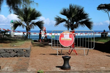 plage et bar fermé