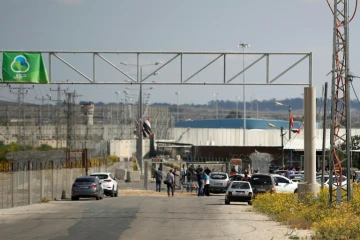 Des véhicules avançant vers Beit Hanoun, point de passage au nord de la bande de Gaza, désormais contrôlé par l'Autorité palestinienne, au 1er novembre 2017