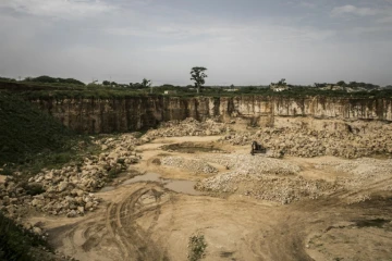 Une carrière qui alimente une cimenterie a partiellement détruit la forêt de Bandia au Sénégal, comme le montre cette photo du 25 septembre 2019.
