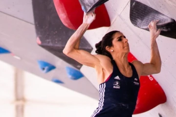Fanny Gibert à la coupe du monde de bloc