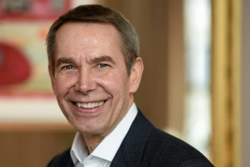 L'artiste américain Jeff Koons au ministère de la Culture à Paris, le 30 janvier 2017 