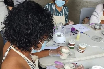 Saint-Paul : atelier de fabrication de comestique naturels