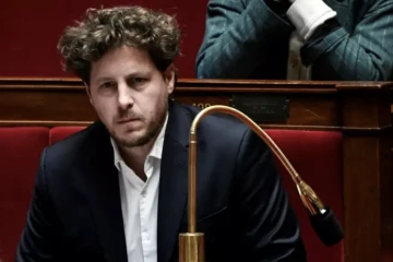 Le député écologiste Julien Bayou à l'Assemblée nationale, le 27 février 2024 à Paris ( AFP / STEPHANE DE SAKUTIN )