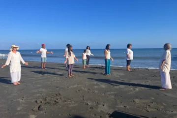 Saint-Paul célèbre la Journée Internationale du Yoga avec sérénité et harmonie 