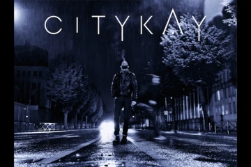 Le groupe de reggae, City Kay, se produit au premier Kwa La!.