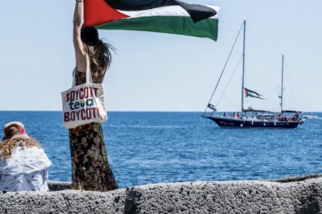 Départ du Madleen pour Gaza, le 01 juin 2025 à Catane, Italie. L'activiste suédoise Greta Thunberg fait partie des personnes qui tenteront de se rendre à Gaza à bord d'un bateau organisé par la Coalition de la flottille de la liberté (FFC), dans le but de briser le blocus israélien du territoire palestinien. 