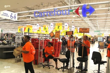 Grève Carrefour Sainte-Clotilde