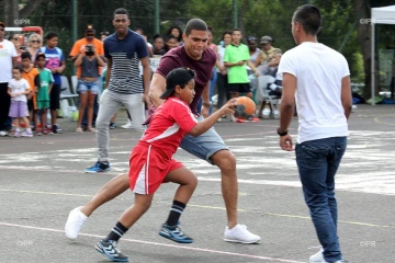 Run Ball 2015