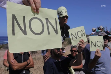 Manifestation contre la crrière de Bois Blanc - Touch Pa Nout Roche