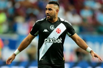 Dimitri Payet a disputé dimanche ses premières minutes de jeu sous le maillot de son nouveau club de Vasco de Gamma.