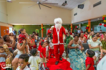Le Port : le père Noël a rendu visite aux enfants